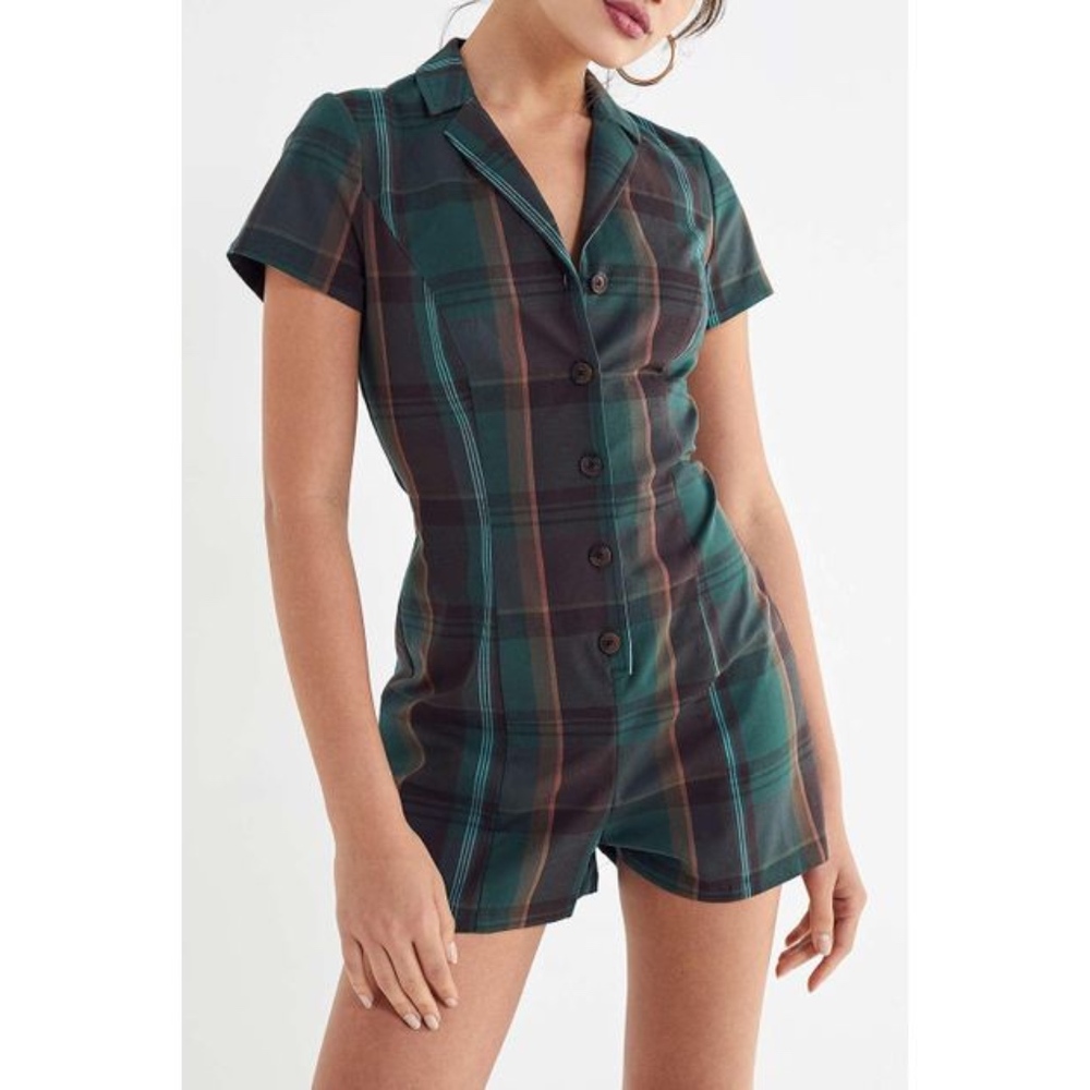 urban outfitters green plaid sonata romper!